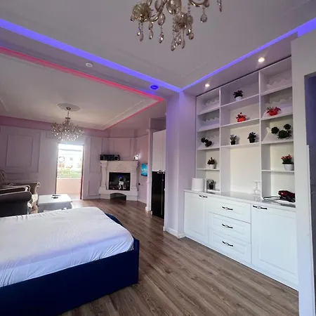 Hostel Luxury 007