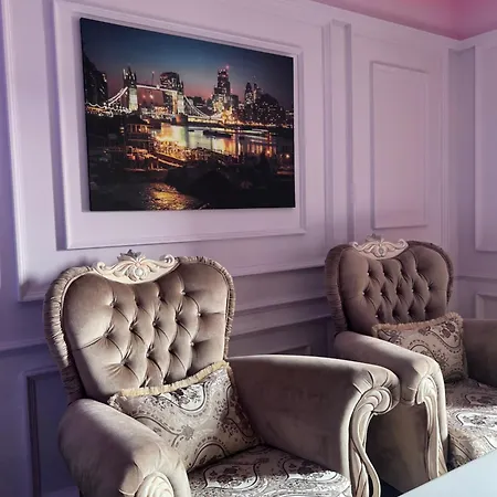 Luxury 007 * Tirana